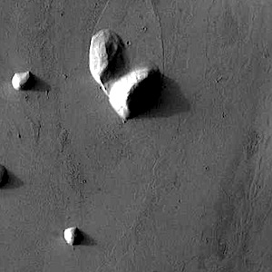 Streamlines in Marte Vallis (THEMIS_IOTD_20140820)