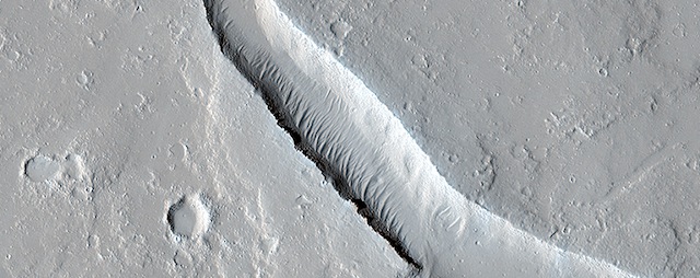 ESP_020090_1985