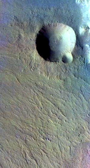 Flowmarks on Saheki Crater floor (THEMIS_IOTD_20150626)