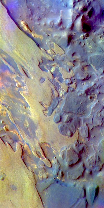 Aram Chaos in false color (THEMIS_IOTD_20161221)