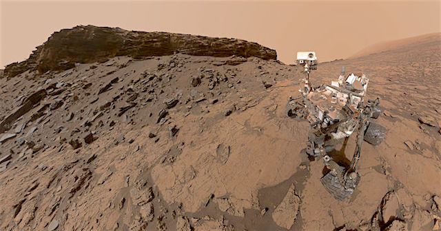 MSL-Curiosity-Murray-Buttes-selfie-pia20844-br2