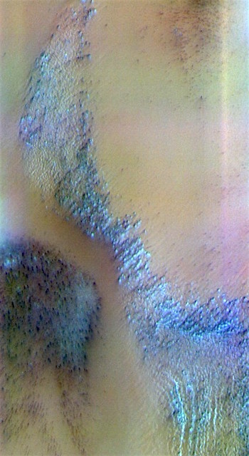 Mars south polar ice in false color (THEMIS_IOTD_20170417)