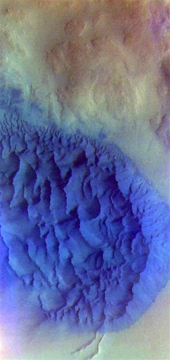 Noachis crater dunes in false color (THEMIS_IOTD_20170419)