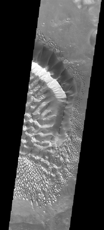 Russell Crater (THEMIS_IOTD_20170731)