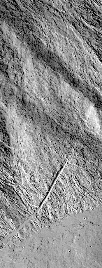 Lava channels and fractures on Ascraeus Mons (THEMIS_IOTD_20170829)