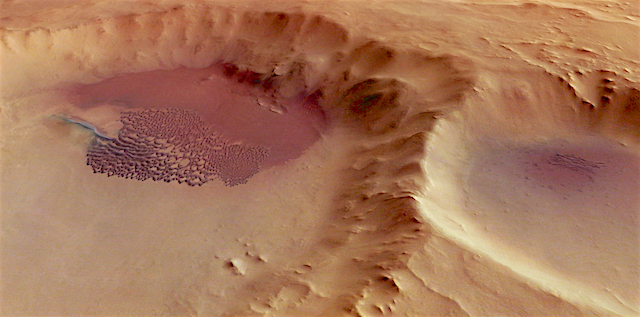 Dune_field_in_a_crater_perspective_view