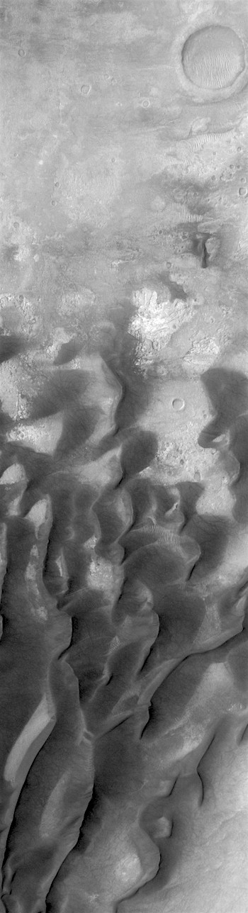 Dunes in transition in Kaiser Crater (THEMIS_IOTD_20180129)