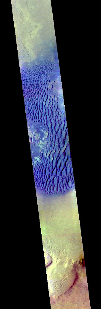 Kaiser Crater dunes in false color (THEMIS_IOTD_20180202)