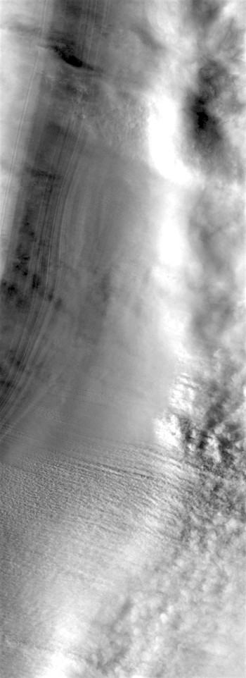 Polar winds stream off the ice cap (THEMIS_IOTD_20180405)