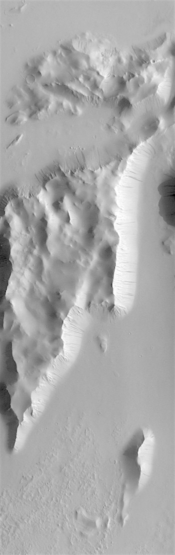 Dark slope streaks in Lycus Sulci (THEMIS_IOTD_20180614)