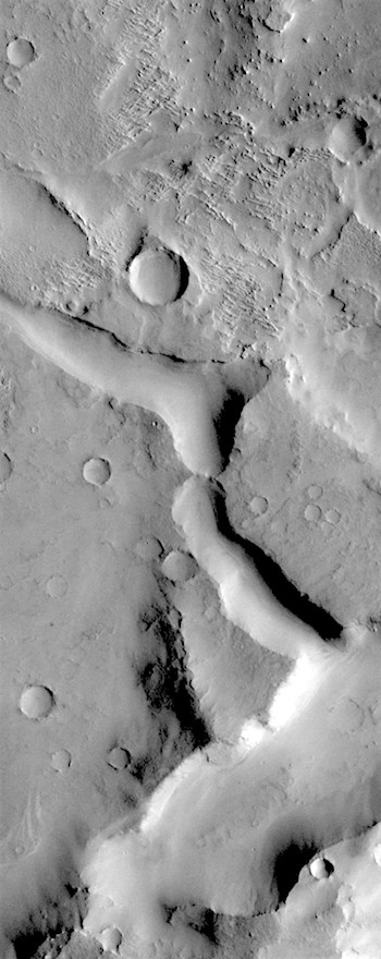 Lava tube channel in Terra Sabaea (THEMIS_IOTD_20180703)