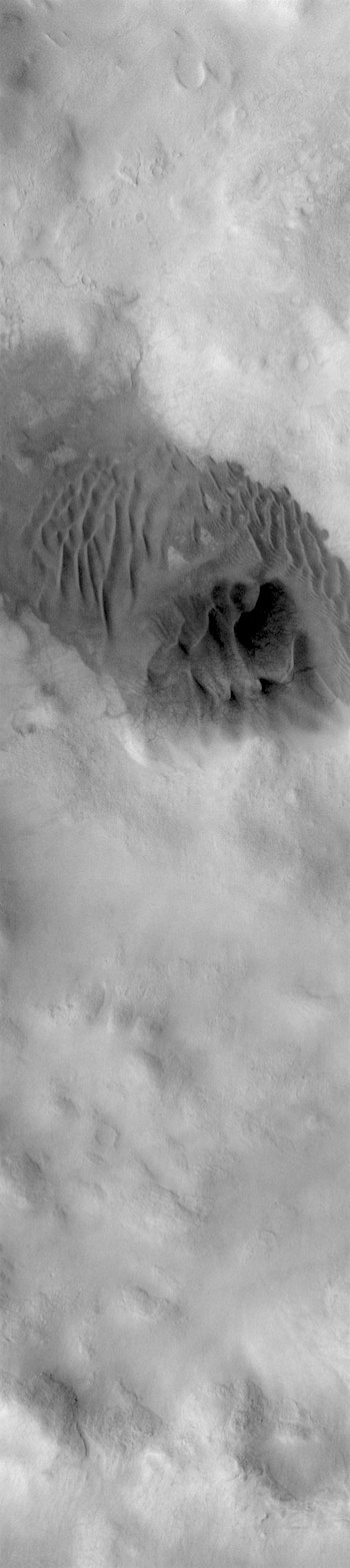 Crater dunes in Noachis (THEMIS_IOTD_20181213)