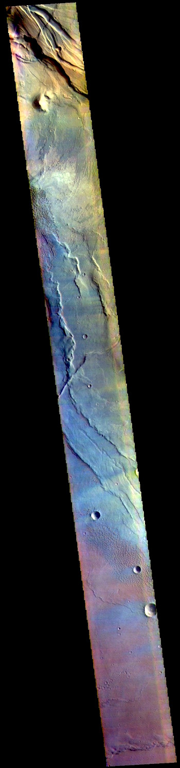 Syrtis Major Planum in false color (THEMIS_IOTD_20190405)